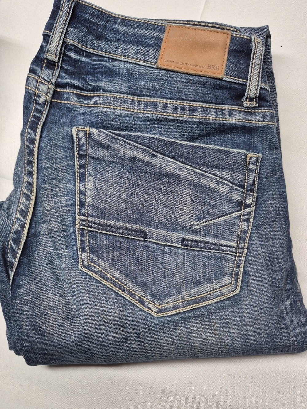 BKE Women's Medium Blue Slim-Straight Jeans Size 28